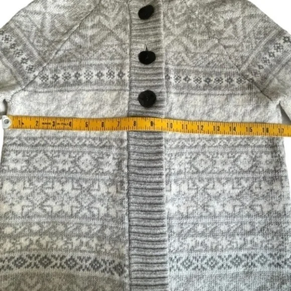 Eddie Bauer Long Sleeve Hooded Cardigan Sweater Snowflake Grey White Size Medium